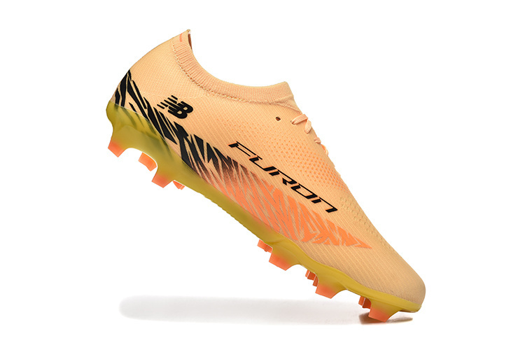 NEW BALANCE FURON V8 ELITE