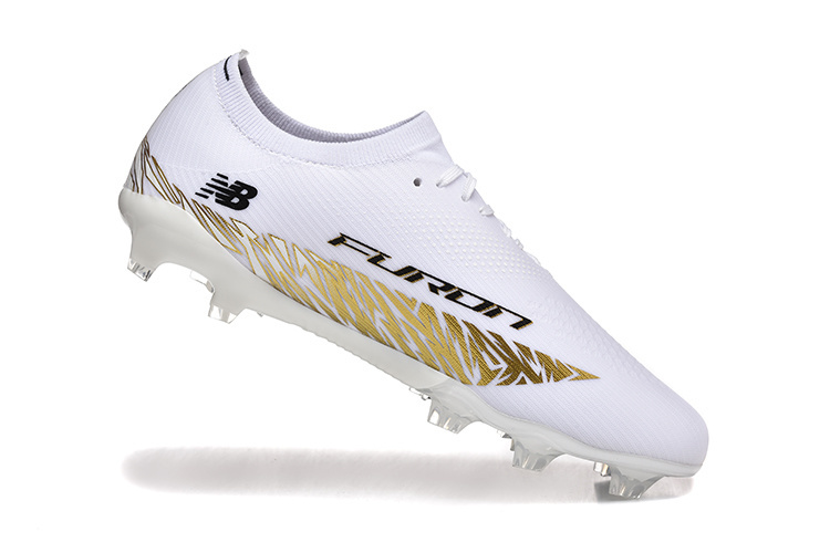 NEW BALANCE FURON V8 ELITE