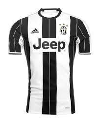 JUVENTUS 16-17 home